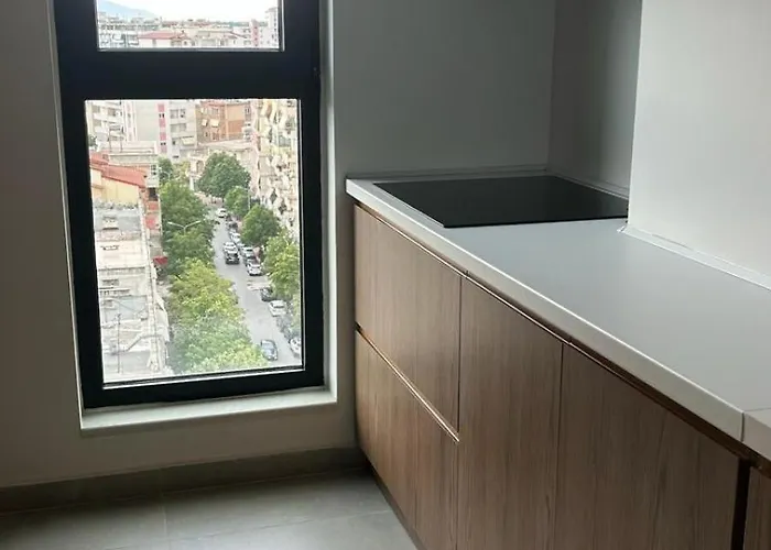 Sunset Boulevard 公寓 *