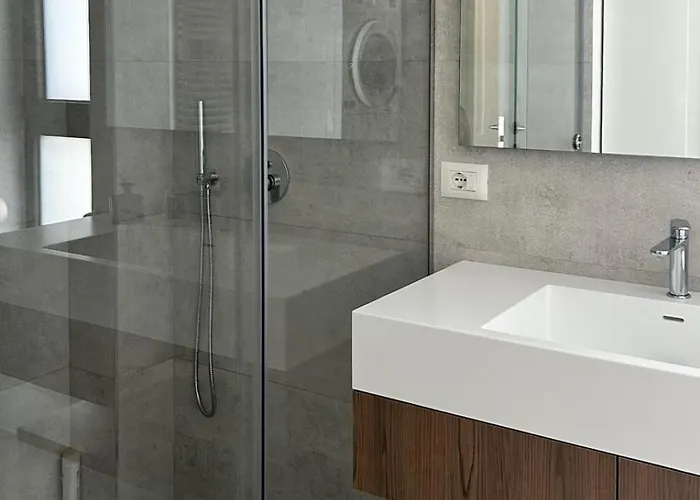 Sunset Boulevard Vlorë